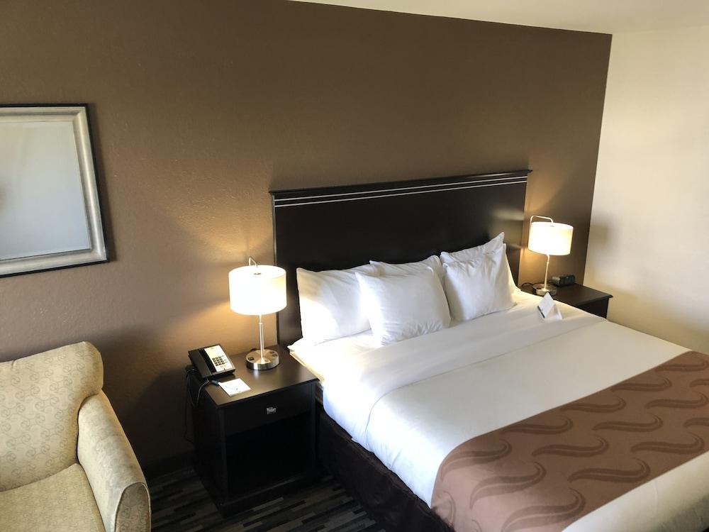 Quality Inn & Suites Denver International Airport Экстерьер фото