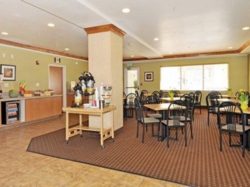 Quality Inn & Suites Denver International Airport Экстерьер фото